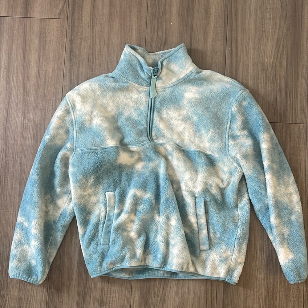 Half zip up crew neck